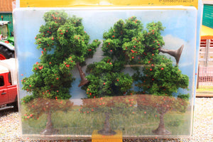 HK01961 HEKI Apple Trees 7cm x 5