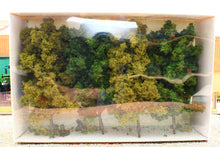 Load image into Gallery viewer, HK01994 Heki Leafy Trees 18cm x 4