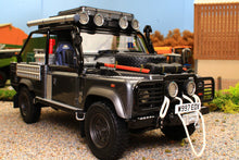 Load image into Gallery viewer, KYOR08903TR KYOSHO 118 Scale LAND ROVER DEFENDER TOMB RAIDER EDITION 2001