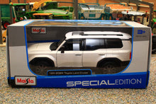 Load image into Gallery viewer, MAI32924W Maisto 1:24 Scale Toyota Land Cruiser 2024 in White