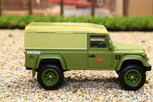 Load image into Gallery viewer, MATHNW46 Hotwheels 1:87 Scale Land Rover Defender 110