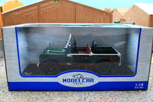 Load image into Gallery viewer, MCG18367 MCG 118 Scale Land Rover Series 1 in Dark Green 1957