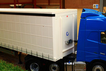 Load image into Gallery viewer, MM1902-01 Marge Models Pacton Curtainsider Lorry Trailer in White