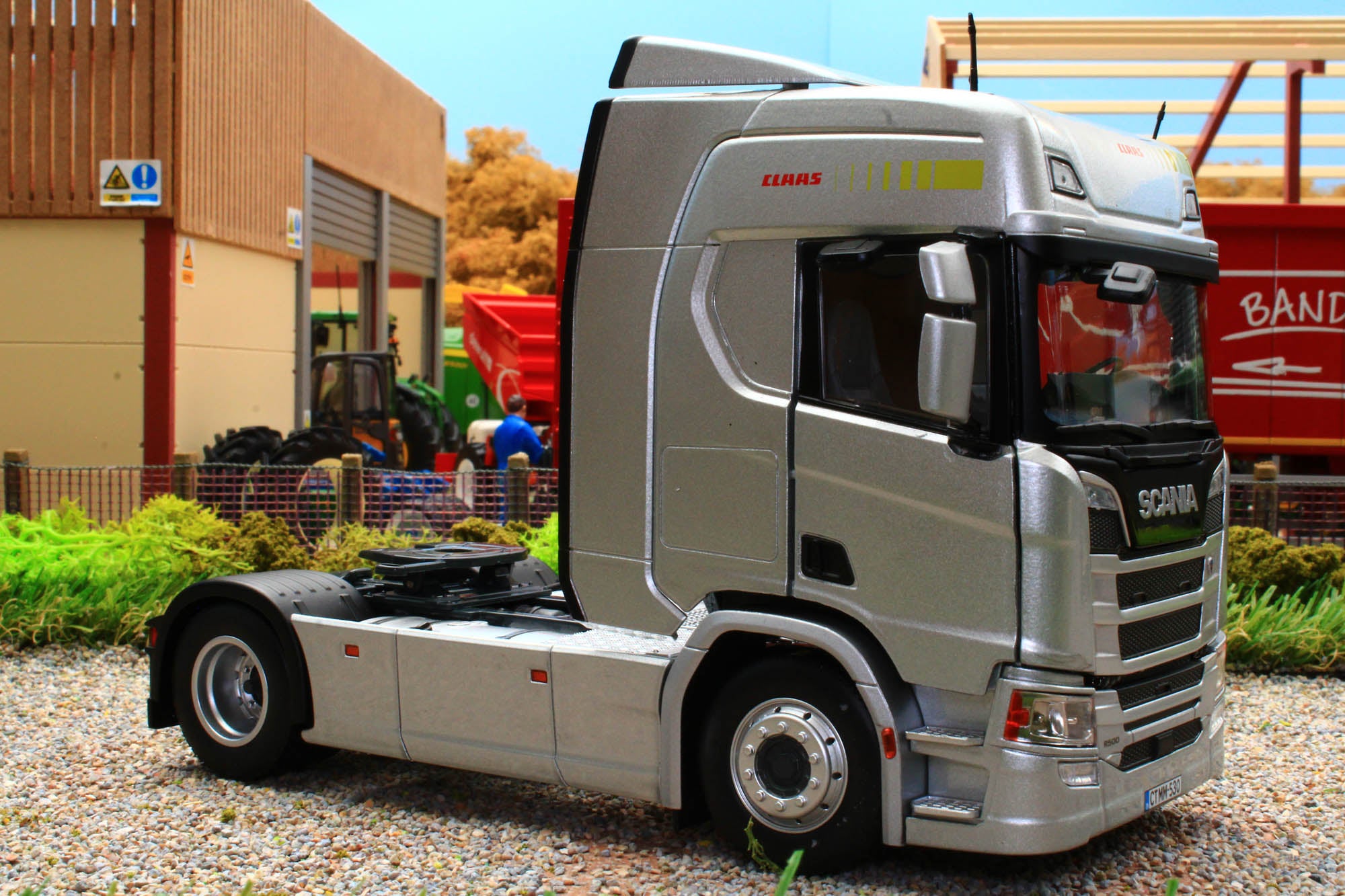MM2014-06-01 Marge Models Scania R500 Series 4x2 Lorry Silver in Claas ...