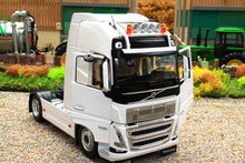 Load image into Gallery viewer, MM2320-01 Marge Models Volvo FH5 750 4x2 Clear White
