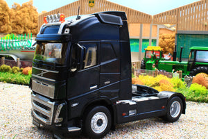 MM2320-02 Marge Models Volvo FH5 750 4x2 Anthracite