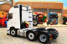 Load image into Gallery viewer, MM2321-01 Marge Models Volvo FH5 750 6x2 Clear White