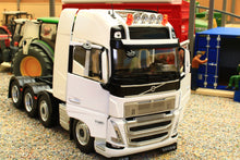 Load image into Gallery viewer, MM2322-01 Marge Models Volvo FH5 750 8x4 Clear White