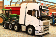 Load image into Gallery viewer, MM2322-01 Marge Models Volvo FH5 750 8x4 Clear White