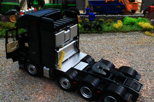 MM2322-02 Marge Models Volvo FH5 750 8x4 Anthracite