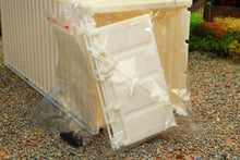 Load image into Gallery viewer, MM2323K Marge Models 132 Scale 20ft Sea Container Kit in plain white