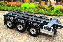 Load image into Gallery viewer, MM2325 Marge Models 1:32 Scale Pacton Sea Freight Extendable Container Lorry Chassis