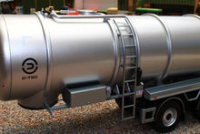 Load image into Gallery viewer, MM2326-03 Marge Models 1:32 Scale D Tec Tanker Lorry Trailer in Silver