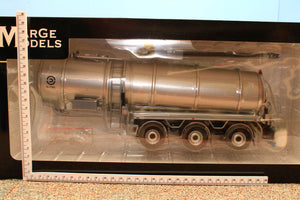 MM2326-03 Marge Models 1:32 Scale D Tec Tanker Lorry Trailer in Silver