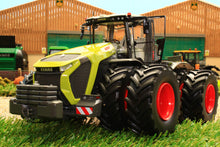 Load image into Gallery viewer, MM2327 Marge Models Claas Xerion 12.590 Track with Dual Tyres
