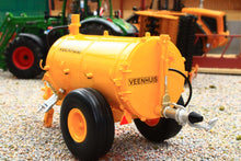 Load image into Gallery viewer, MM2413 Marge Models 1:32 Scale Veenhuis Populair 3200 litre Slurry Tanker