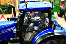 Load image into Gallery viewer, MM2518 Marge Models 1:32 Scale New Holland T7.440 XD Blue Power 4WD Tractor