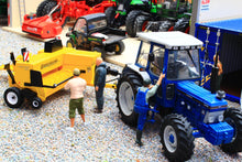 Load image into Gallery viewer, MM2522 Marge Models 1:32 Scale New Holland Hayliner 275 Small Square Baler