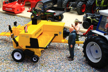 Load image into Gallery viewer, MM2522 Marge Models 1:32 Scale New Holland Hayliner 275 Small Square Baler