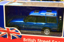Load image into Gallery viewer, MMX60182B Richmond Toys 1:50 Scale Land Rover Discovery in Metallic Blue