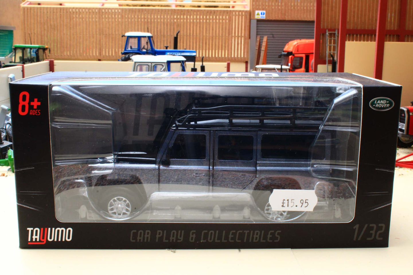 No 3 Tayumo 1:32 Scale Land Rover Defender 110 4x4 in Stornoway Grey BOX NOT 100%