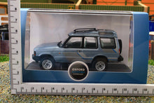 Load image into Gallery viewer, OXF43DS1002 Oxford Diecast 1:43 Scale Land Rover Discovery 1 in Mistral 3 Blue