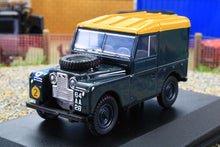 Load image into Gallery viewer, OXF43LAN188021 Oxford Diecast 1:43 Scale Land Rover Series I 88 Hard Top RAF