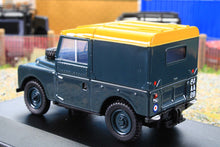 Load image into Gallery viewer, OXF43LAN188021 Oxford Diecast 1:43 Scale Land Rover Series I 88 Hard Top RAF