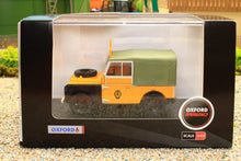 Load image into Gallery viewer, OXF43LAN188025 Oxford Diecast 1:43 Scale Land Rover Series 1 88 Canvas AA Highland Patrol