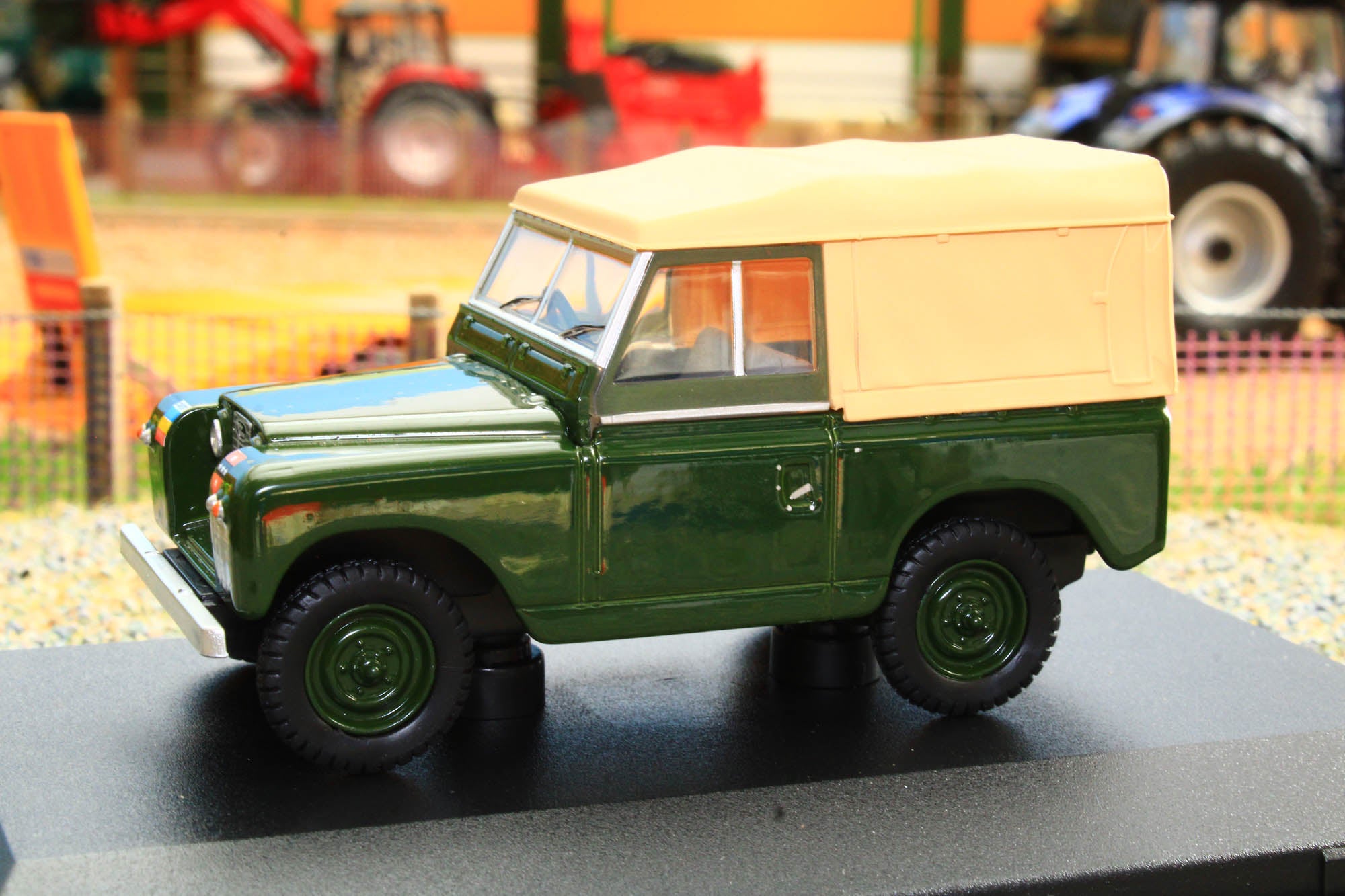 OXF43LR2S006 Oxford Diecast 1:43 Scale Land Rover Series II SWB Canvas ...