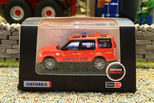 Load image into Gallery viewer, OXF76DIS007 Oxford Diecast 1:76 Scale Land Rover  Discovery 4 Dublin Airport Fire