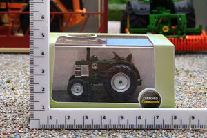 OXF76FMT001 Oxford Diecast 1:76 Scale Field Marshall Tractor