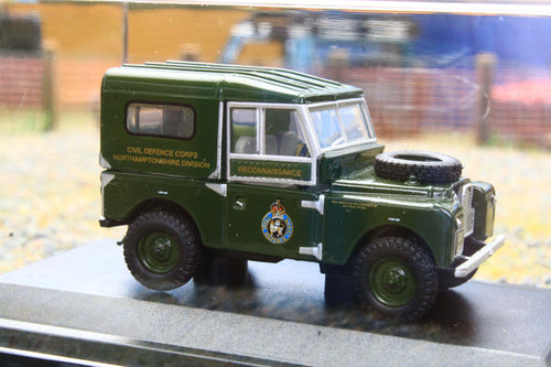 OXF76LAN188001 Oxford Diecast 1:76 Scale Land Rover Series I 88 Civil Defence