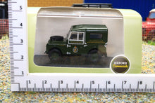 Load image into Gallery viewer, OXF76LAN188001 Oxford Diecast 1:76 Scale Land Rover Series I 88 Civil Defence