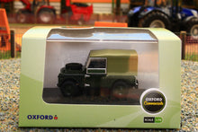 Load image into Gallery viewer, OXF76LAN188009 Oxford Diecast 1:76 Scale Land Rover 88 Canvas in Bronze Green