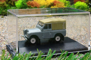 OXF76LR3S003 Oxford Diecast 1:76 scale Land Rover Series III in Med Grey with canvas