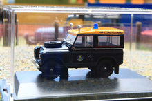 Load image into Gallery viewer, OXF76LR3S007 Oxford Diecast 1:76 Scale Land Rover Series 3 SWB Station Wagon HM Coastguard