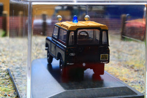 OXF76LR3S007 Oxford Diecast 1:76 Scale Land Rover Series 3 SWB Station Wagon HM Coastguard