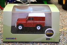 Load image into Gallery viewer, OXF76LR3S008 Oxford Diecast 1:76 Scale Land Rover Series III Royal Mail