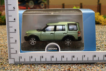 Load image into Gallery viewer, OXF76LRD009 Oxford Diecast 1:76 Scale Land Rover Discovery 3 in Vienna Green