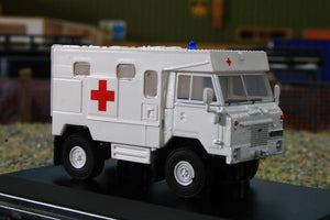 OXF76LRDCG003 Oxford Diecast 1:76 Scale Land Rover Forward Control GS Ambulance