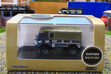 Load image into Gallery viewer, OXF76LRFCG002 Oxford Diecast 1:76 Scale Land Rover Forward Control GS Berlin Brigade