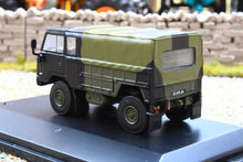 Load image into Gallery viewer, OXF76LRFCG004 Oxford Diecast 1:76 Scale Land Rover Forward Control GS No27 Squadron RAF Leuchars