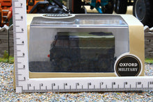 Load image into Gallery viewer, OXF76LRFCG004 Oxford Diecast 1:76 Scale Land Rover Forward Control GS No27 Squadron RAF Leuchars