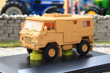 Load image into Gallery viewer, OXF76LRFCS003 Oxford Diecast 1:76 Scale Land Rover Forward Control Signals 4th Armoured Brigade Operation Granby 1990