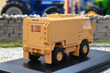 Load image into Gallery viewer, OXF76LRFCS003 Oxford Diecast 1:76 Scale Land Rover Forward Control Signals 4th Armoured Brigade Operation Granby 1990