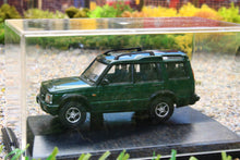 Load image into Gallery viewer, OXF76RD2001 Oxford Diecast 1:76 Scale Land Rover Discovery 2 in Metallic Epsom GreenOXF76RD2001 Oxford Diecast 1:76 Scale Land Rover Discovery 2 in Metallic Epsom Green