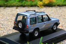 Load image into Gallery viewer, OXF Oxford Diecast 1:76 Scale Land Rover Discovery 1 in Mistrale Blue