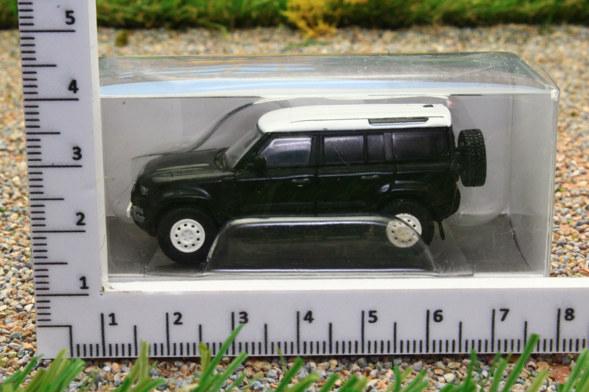 PCX870391 IXO 1:87 Scale New Land Rover Defender 110 In Black 2020 ...
