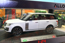 Load image into Gallery viewer, Q2001AW QY 1:24 Scale Range Rover 50th Anniversary Version in White with Lights and Sound